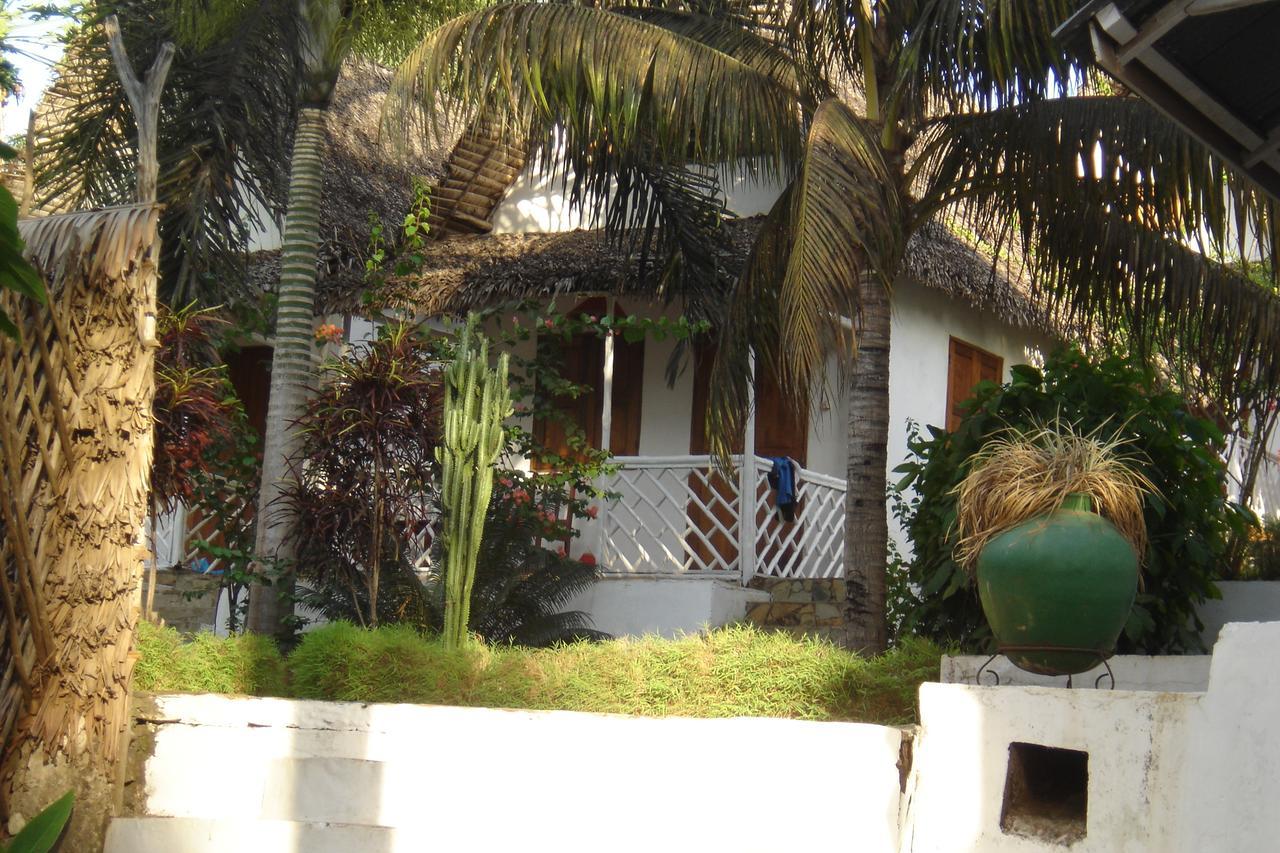 Hotel La Caravelle Ambatoloaka  Kültér fotó